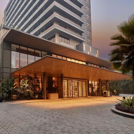 Hilton Gurugram Baani City Centre Гургаон Экстерьер фото