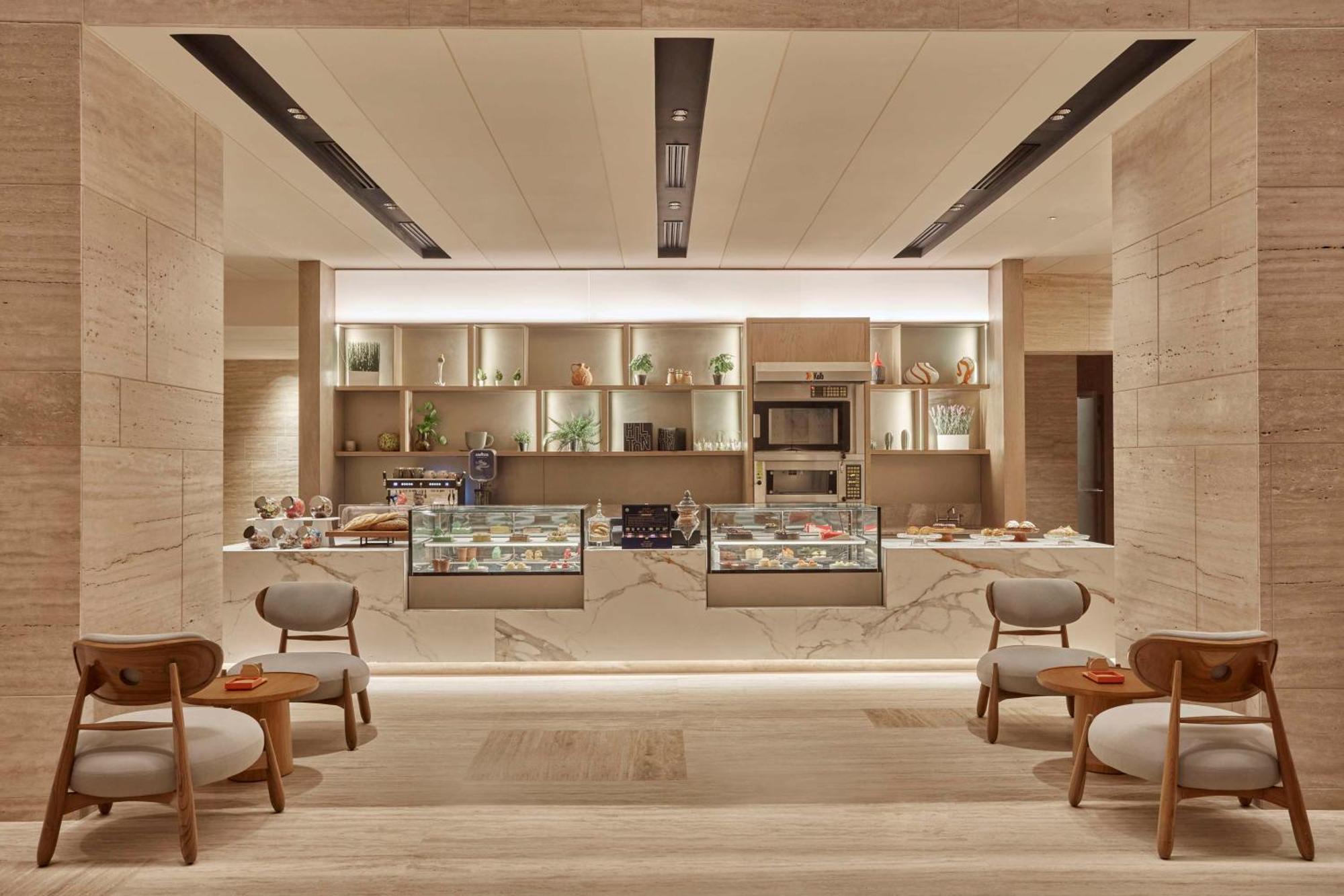 Hilton Gurugram Baani City Centre Гургаон Экстерьер фото