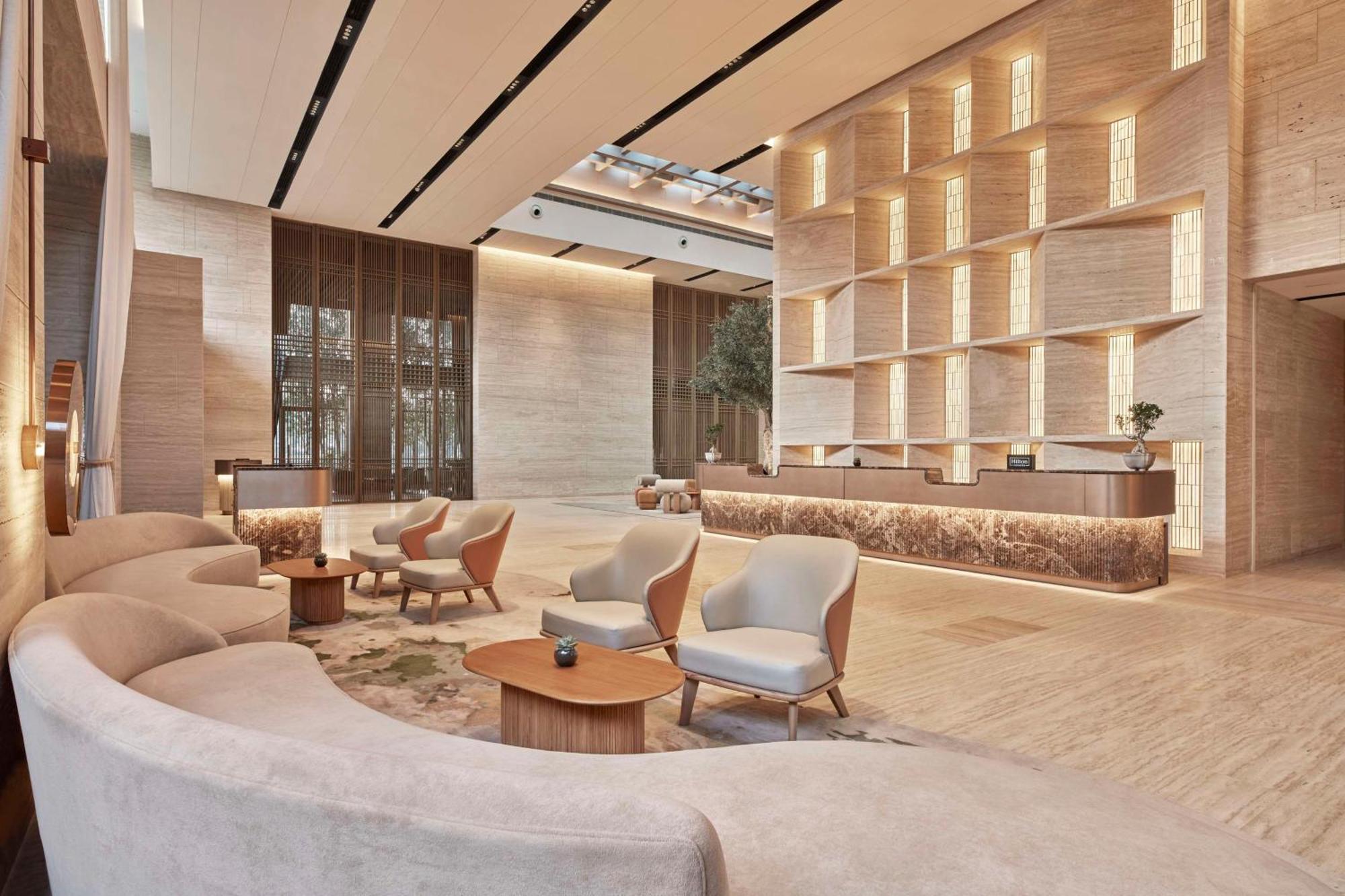 Hilton Gurugram Baani City Centre Гургаон Экстерьер фото